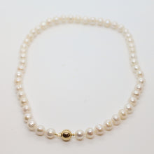 Load image into Gallery viewer, White Pearl Necklace with Gold Clasp
