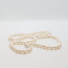 Load image into Gallery viewer, White Round Ringed Pearl Necklace
