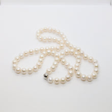 Load image into Gallery viewer, White Ringed Baroque Pearl Necklace
