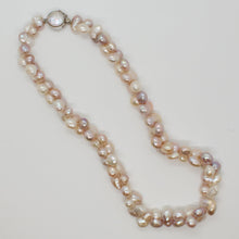 Load image into Gallery viewer, Pink Twin Pearls Necklace
