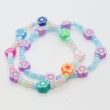 Load image into Gallery viewer, Sunshine Collection, Bracelet, Pale Mixed Colour 4mm Glass Beads with Daisies
